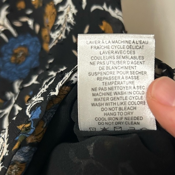 Joie Swiss Dot Dark Floral Print Ruffled Split Tie Neck Blouse Lined Size Small - Picture 6 of 12